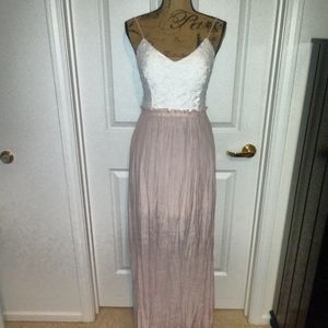 (NWOT) Perfect halter maxi dress